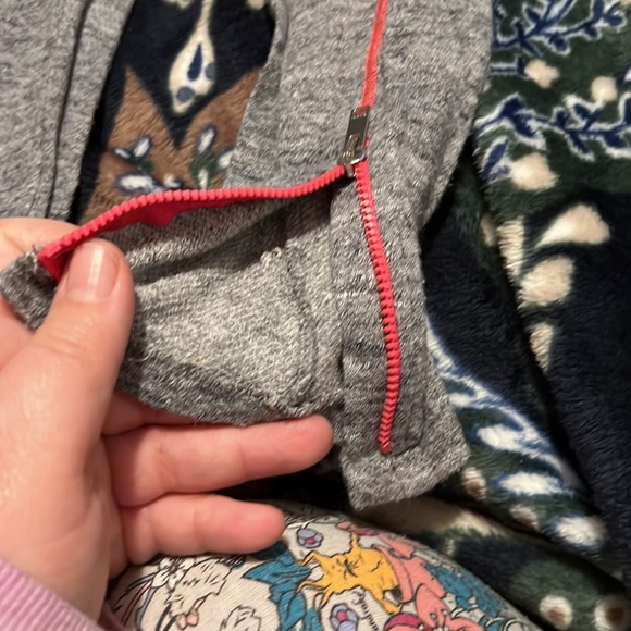 Gucci 2 piece “embellished” size 4 - Picture 3 of 12